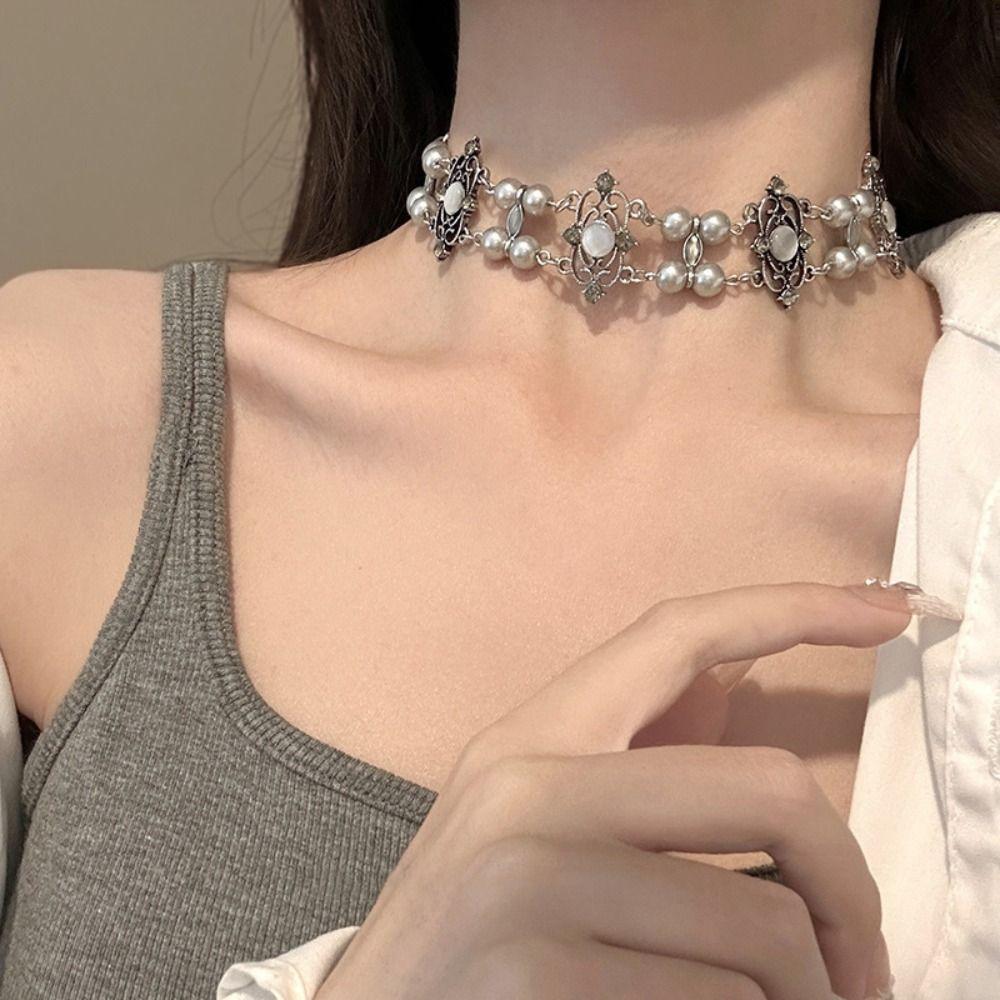 Vintage Double Layer Necklace Hollow Pearl Metal Necklace Elegant Women Collarbone Chain Unisex