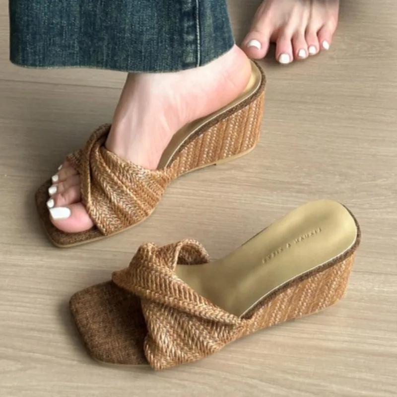 Fashion Designer Pleated Women's Slippers Weave Wedges Shoes Fashion Casual Sandals 2025 Summer New Flip Flops Dress Sandalias De Mujer