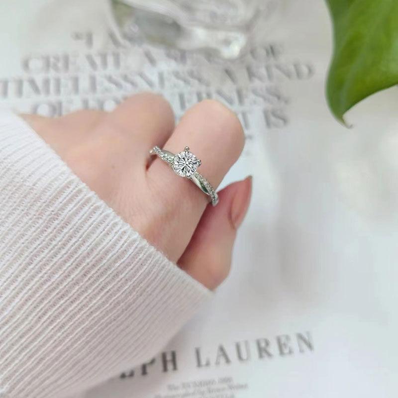 Women Moissanite Ring Love Intertwined Twisted Vine Design Diamond Ring Elegant Jewelry Gift For Her Anniversary