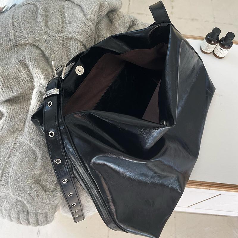 2026 New Women Black Soft Leather Large Capacity Tote Bag Fashi Lady Korean Casual Shoulder Bags Female Commute Messenger Bag