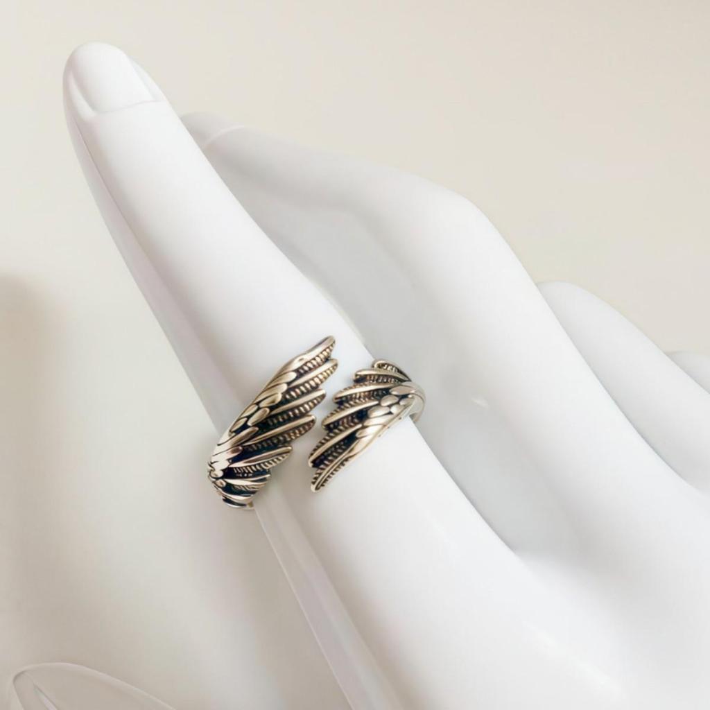 Retro Angel Wings Fashion Ring - Simple Versatile Design