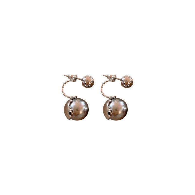 Niche design versatile gray pearl stud earrings women, silver needle earrings temperament earrings