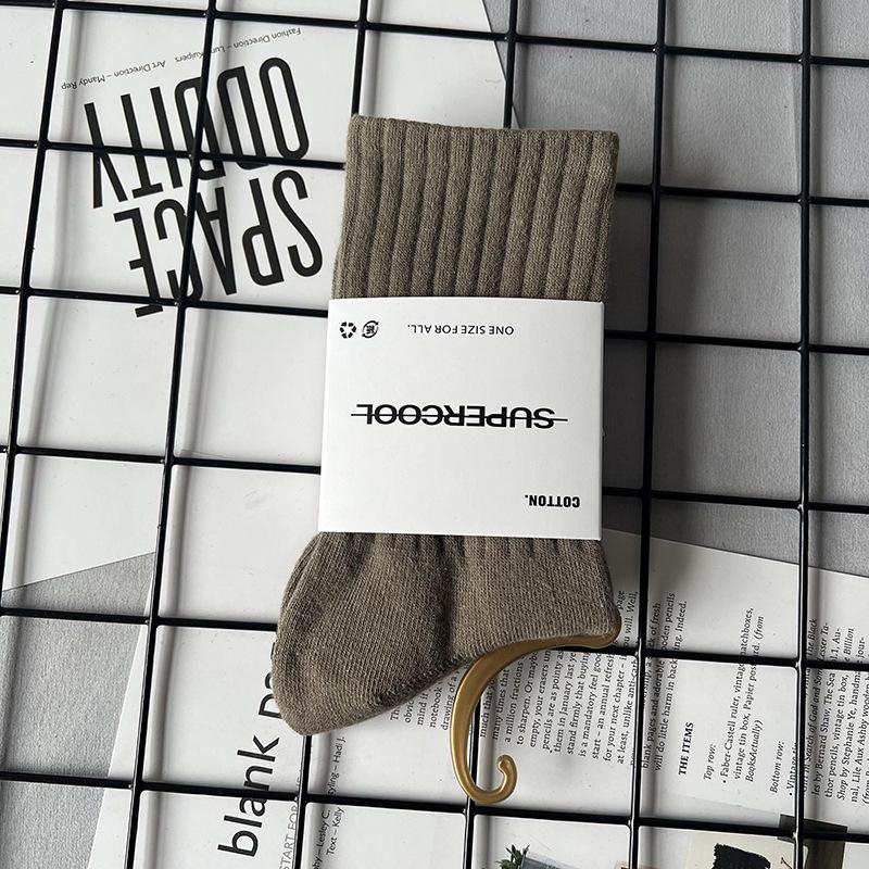 Unisex Mid & High-Calf Cotton Socks – Trendy Solid Colors for Sports & Streetwear, Perfect for Autumn/Winter