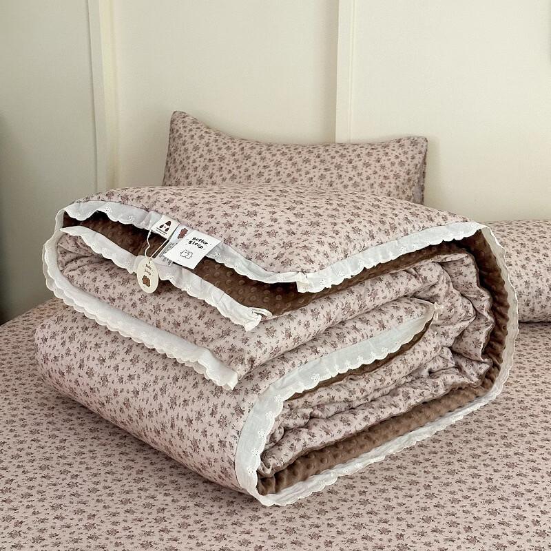 Mling Double-Layer Gauze Lace All-Season Quilt