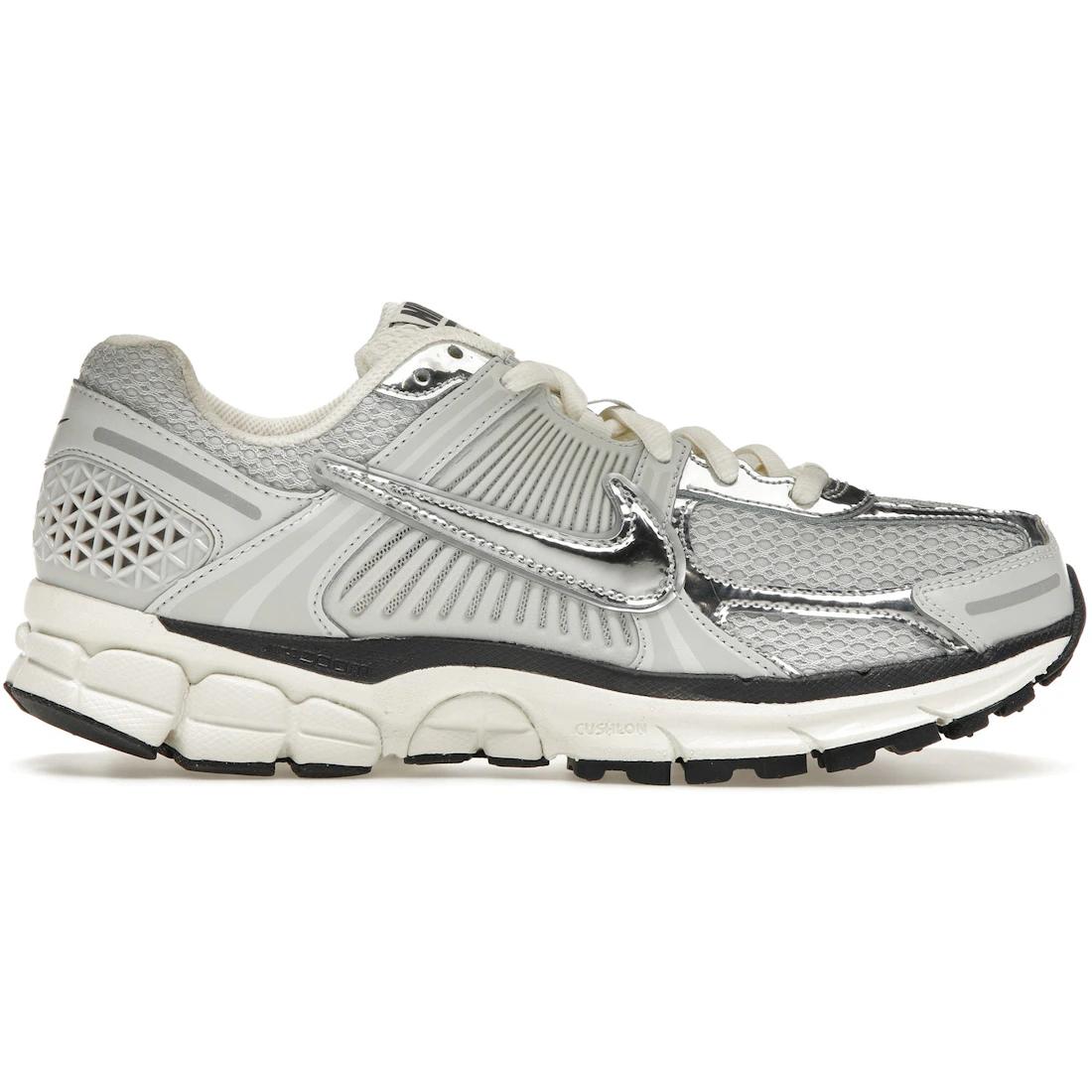 

Кроссовки Nike Zoom Vomero 5 Chrome(HJ3758-001) 41