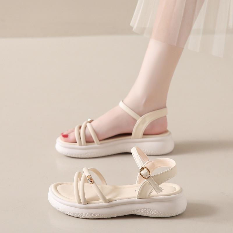 Stepping On Shit Flat-soled Sandals for Women's Summer 2025 New Models with Skirts, Wearing Versatile 35 Small Size Women's Soft-soled Shoes