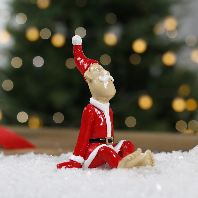 Wacky Santa Claus Ornaments, Resin Christmas Figurine Tabletop Indoor Home Decor, Thoughtful Present for Family and Friends