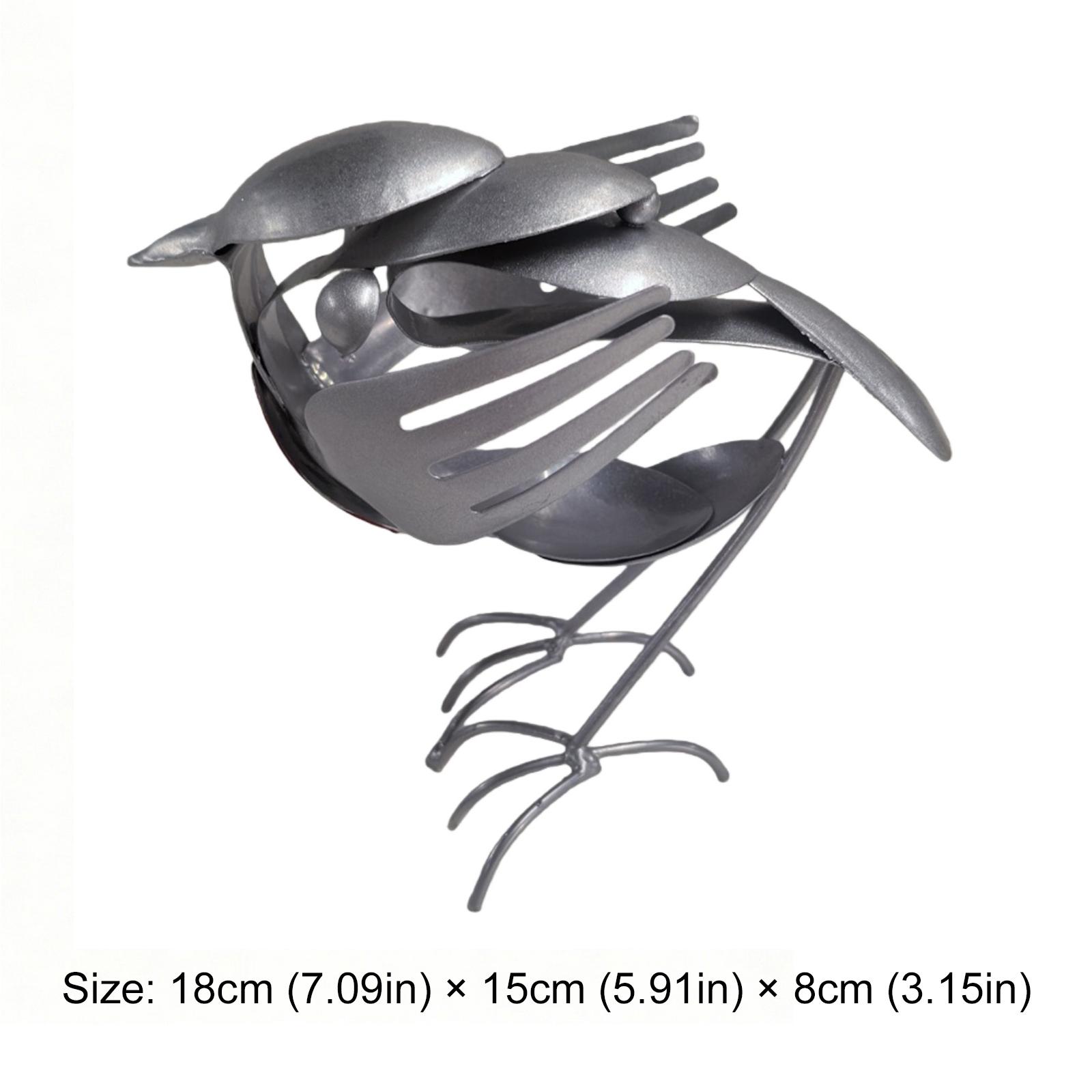 Metal Bird Sculpture for Patio Lawn Decoration Robin Bird Statue Rustic Red Chest Robin Figurine Unique Gift for Bird Lovers