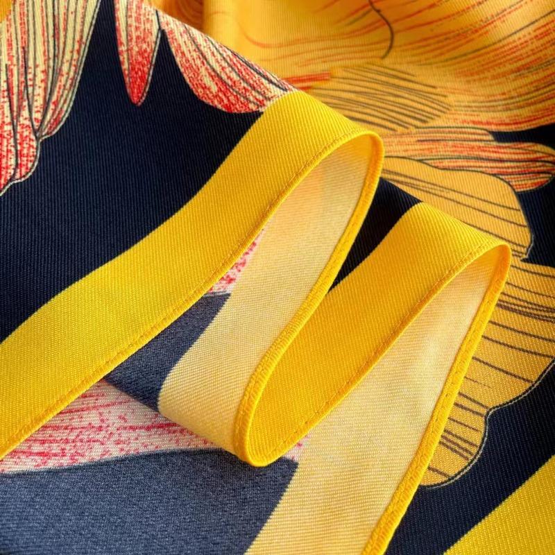 Korean Style Vintage Floral Printed Silk Square Scarf For Women Travel Decoration