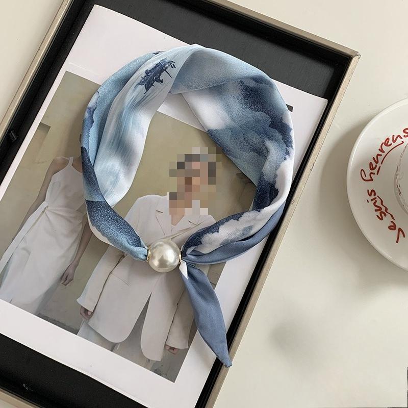 Magnetic Buckle Silk Scarf Women's New Pearl Necklace Light Luxury High-end Fashion All-match Scarf Polka Dot Silk Scarf