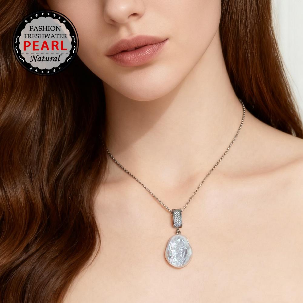 SENIKO Přírodní sladkovodní velké barokní perlové náhrdelníky pro ženy Módní květinový přívěsek s kubickou zirkonií s řetízkem Dárek k narozeninám