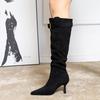 Mode Damen Winter Spitzschuh Stilettoabsatz Schlankmachende Stiefel Blockabsatz Stiefel Schnallendesign Falten Langstiefel Vulkanisierte Schuhe