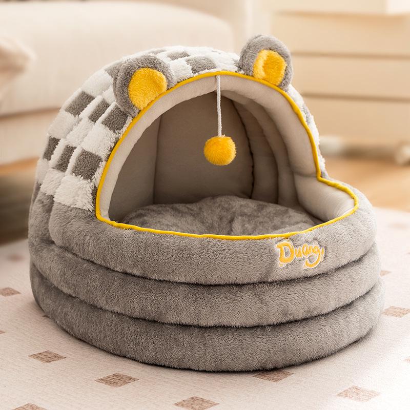 Checkered Cozy Cat and Dog Bed: Warm, Semi-Enclosed, Rocking Nest for Autumn/Winter