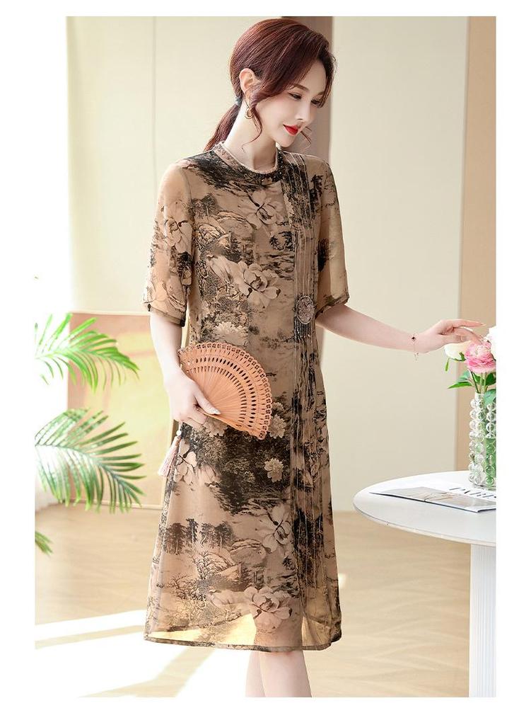 Elegant 2026 Summer Short-Sleeved Dress for Middle-Aged Women