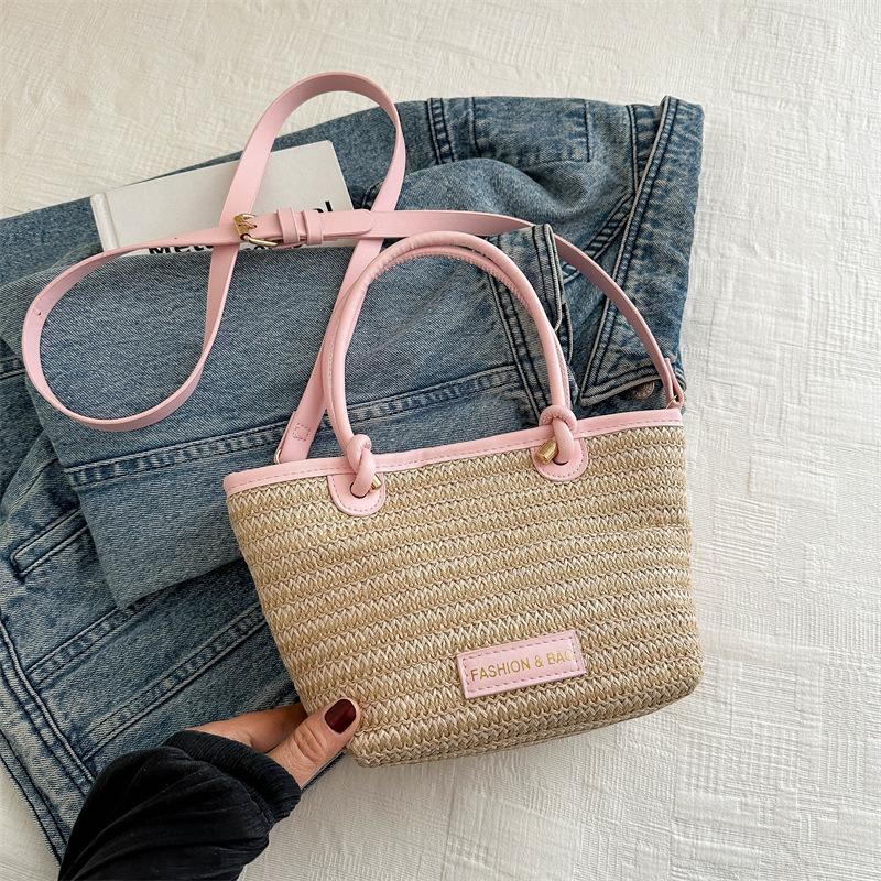 

Straw fashion Korean version splicing handbag 2025 spring and summer niche design versatile ins casual bag tote bag women розовый
