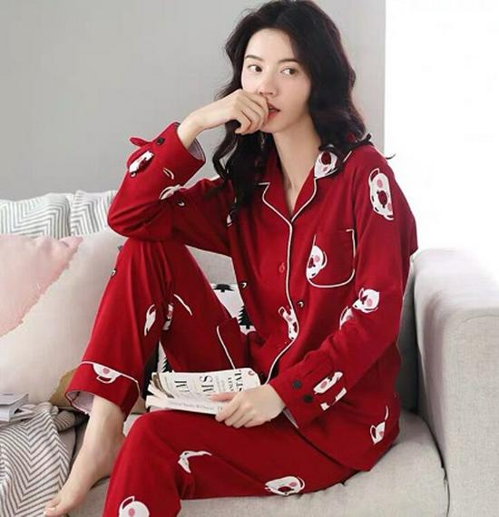 

Пижама женская из чистого хлопка больших размеров: Длинные рукава, свободный крой с небольшим отворотом, подходит для весны и осени, можно носить как в помещении, так и на улице. 3XL 160-180 Jin