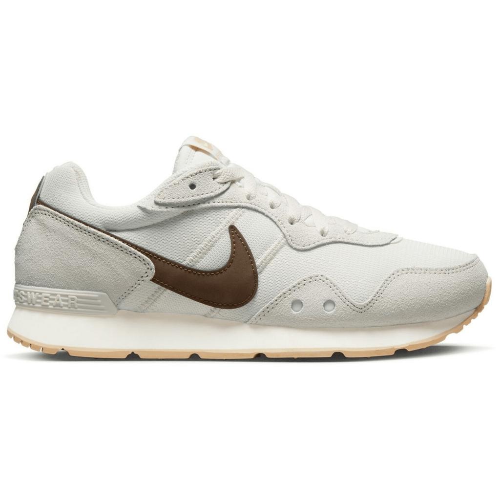 Кроссовки Nike Venture Runner Women phantom/cacao wow-sesame-white