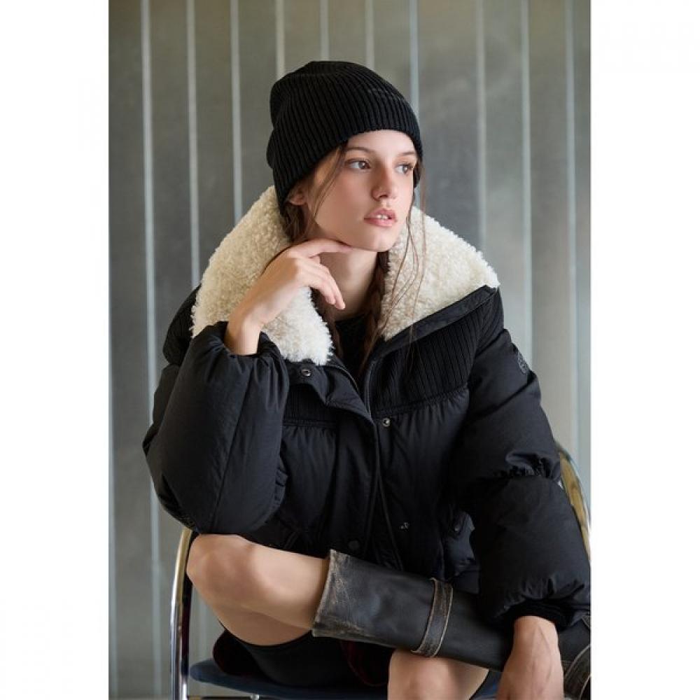 

Egoist Faux Fur Color Block Short Goose Jumper Er4td903 BK/66