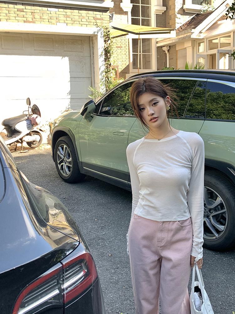 2026 Spring/Summer Women's White Patchwork Long Sleeve Knit Top