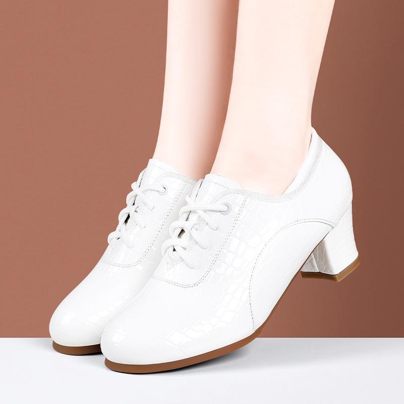 

5.5cm Vintage Shallow Breathable Comfortable Bright Leather Shoes Oxfords 2025 Spring Med Block Heels Shoes for Office Dance Mom 41
