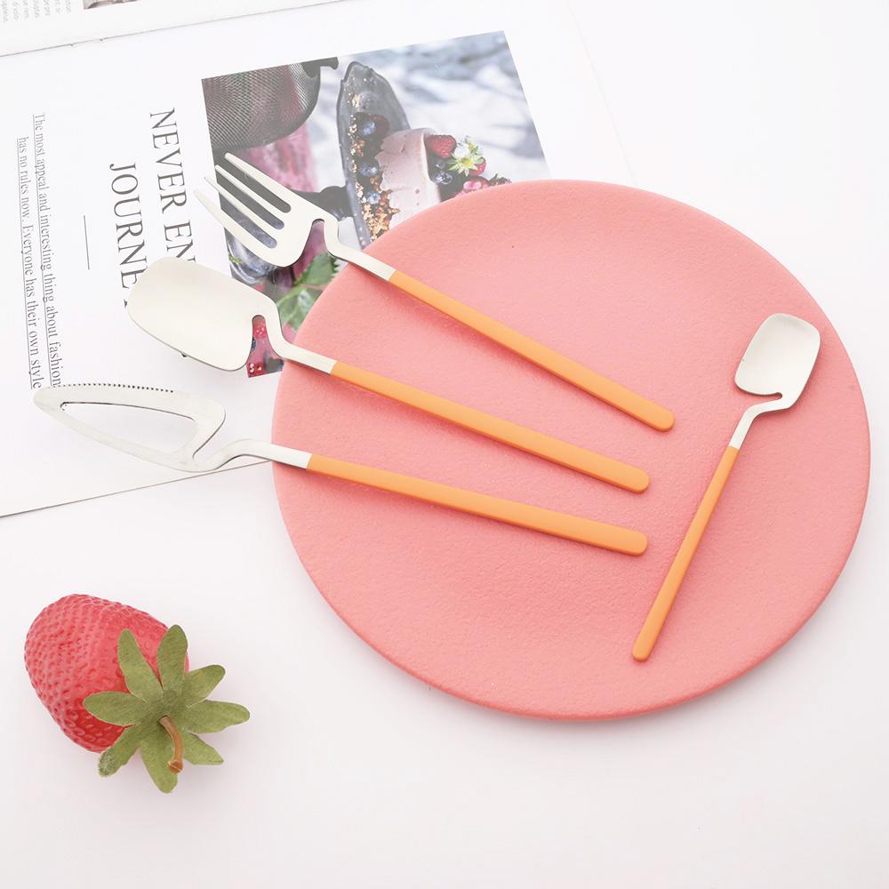 Newest Orange Silver 304 Stainless Steel Dinnerware High Quality 24Pcs Cutlery Set Matte Blue Flatware Knife Fork Spoon Hanging Tableware Set