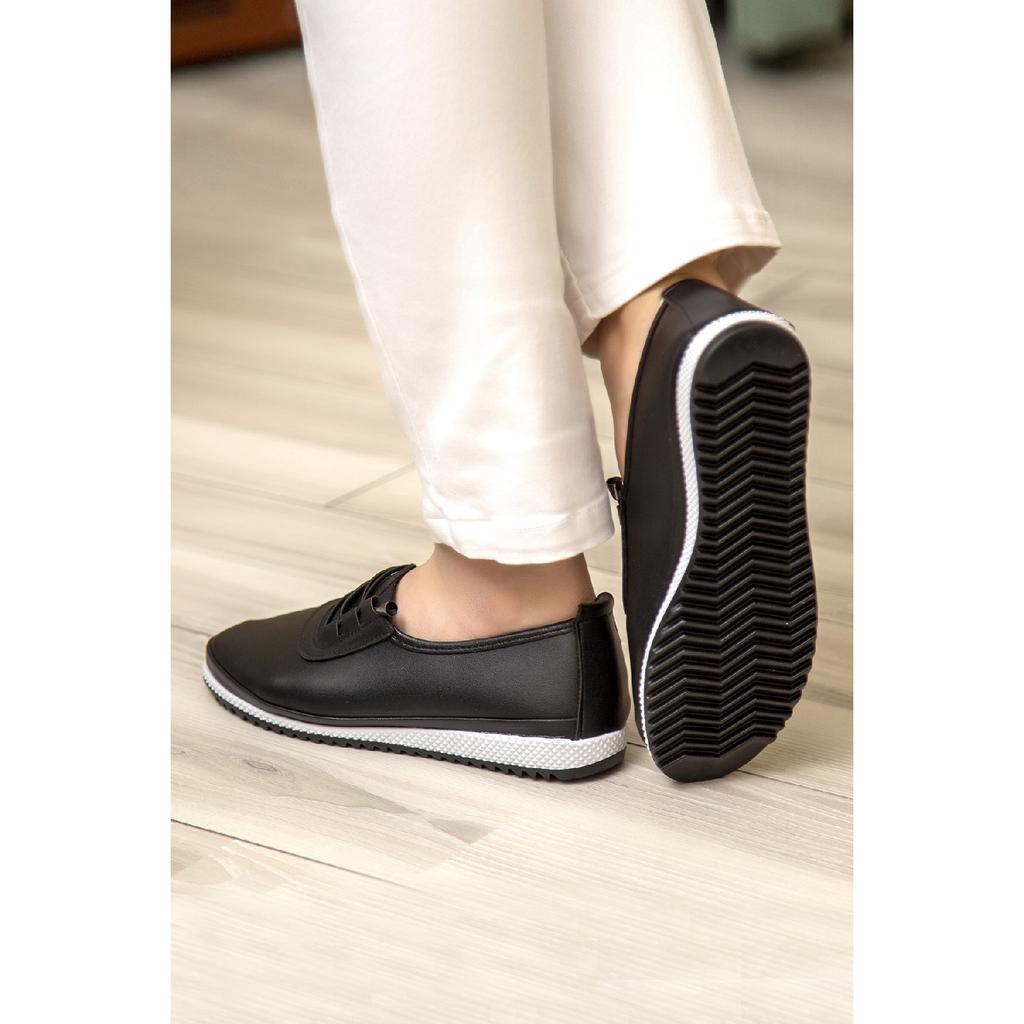 Orthopädische Ballerina-Schuhe aus weicher Haut für Damen mit perforiertem Kordelzug