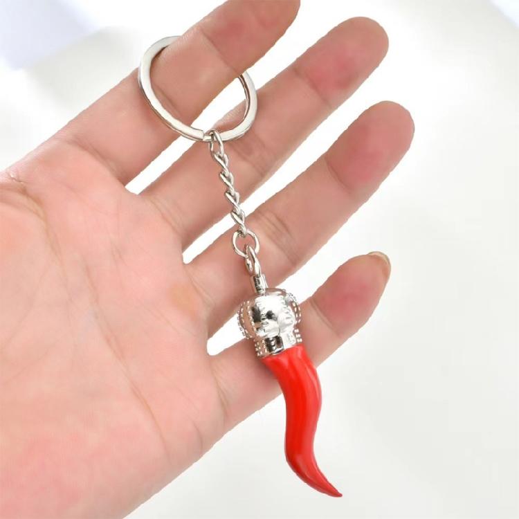 4Pieces Pepper Pendant Fashion Accessory Pepper Keyring Alloy Texture Key Pendant for Youthful Adults and Friend Present