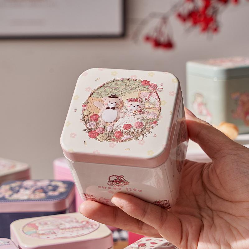 

1Pcs Rabbit Pattern Relief Tin Box Square Tinplate Storage Jars Candy Biscuit Tea Storage Container Gift Box