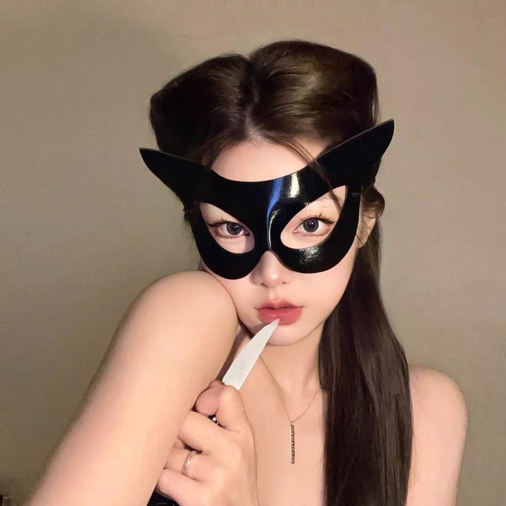 Concave Sexy Pussy Girl Mask Halloween Masquerade Party Dress Up Props Half Face Cos Eye Mask