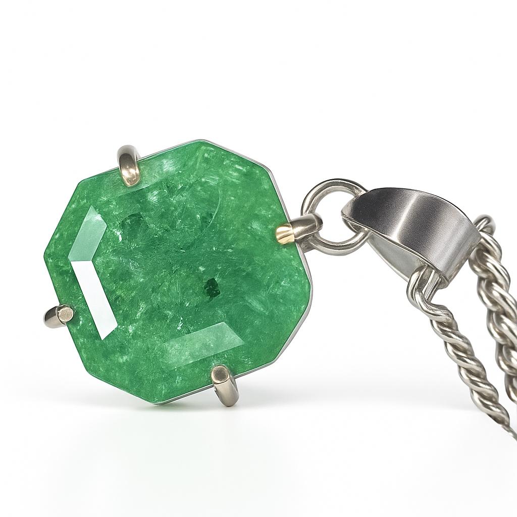 A++ 43 Ct Green Emerald Sterling Silver Square Cut Pendant For Women