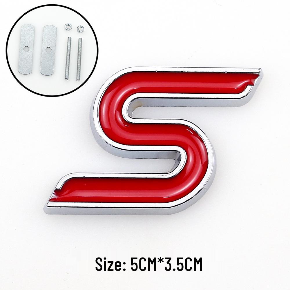 """S"" Logo""": Ideální pro upravené Fordy Mondeo, Focus, Fiesta a další sportovní modely. Obsahuje kovový znak vozu "S".