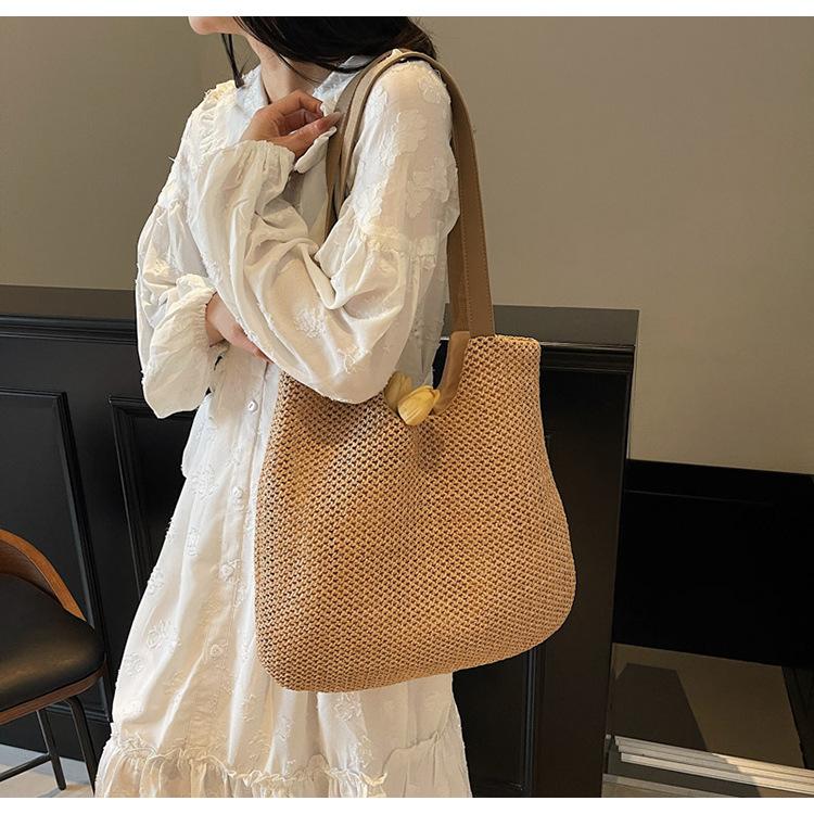 New Shoulder Straw Bag Hollow Woven Bag Holiday Beach Large Capacity Portable Tote Bag Women
