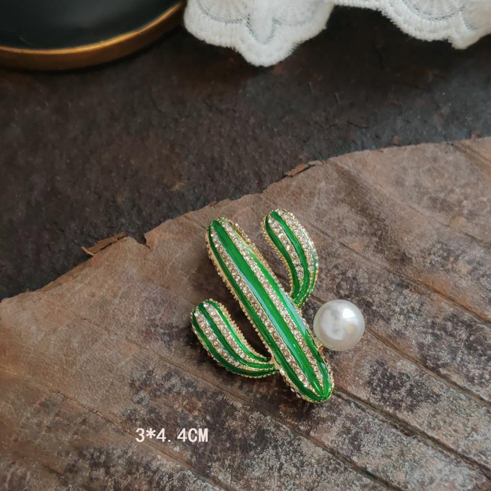 

Orchid Vintage Enamel Brooch Pearl Geometric Metal Pin Leaf Flower Brooch Clothing Accessories Style 3