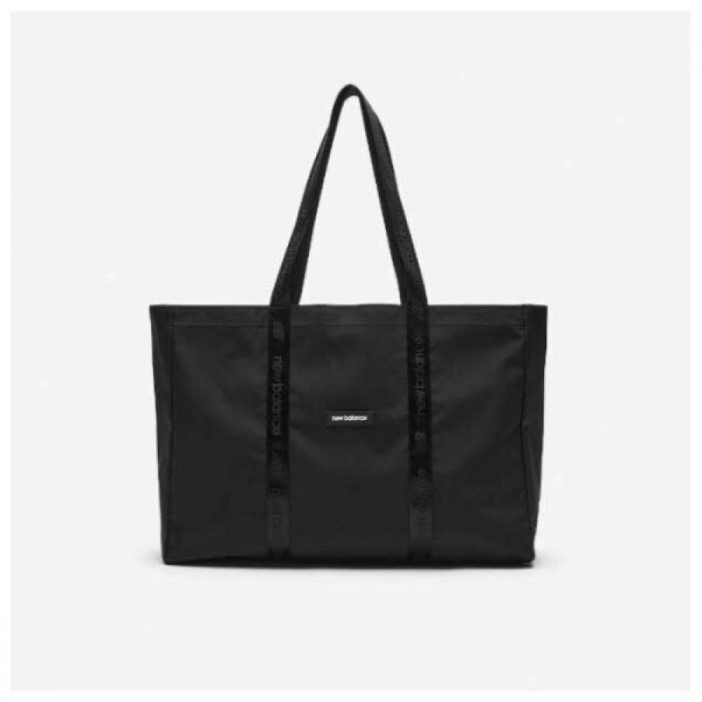 

New Balance Nqj Nbgceca112 19 Light Square Tote Black series/FREE