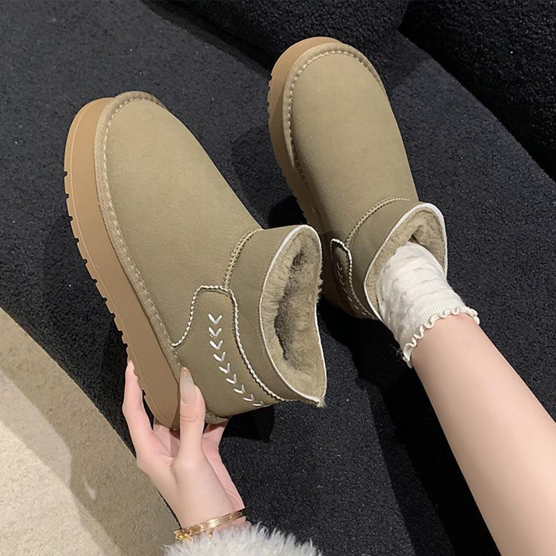Thick Soled Warm Snow Boots for Women Winter Fur One-piece Height Increasing Short Tube with Plush and Thick Cotton Shoes