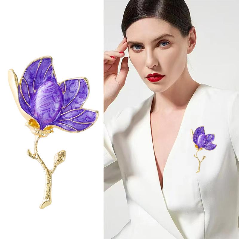 Creative  Flower Brooch Versatile Scarf Buckle Anti-Exposure Buckle  Corsage Brooch Women'S Accessories
