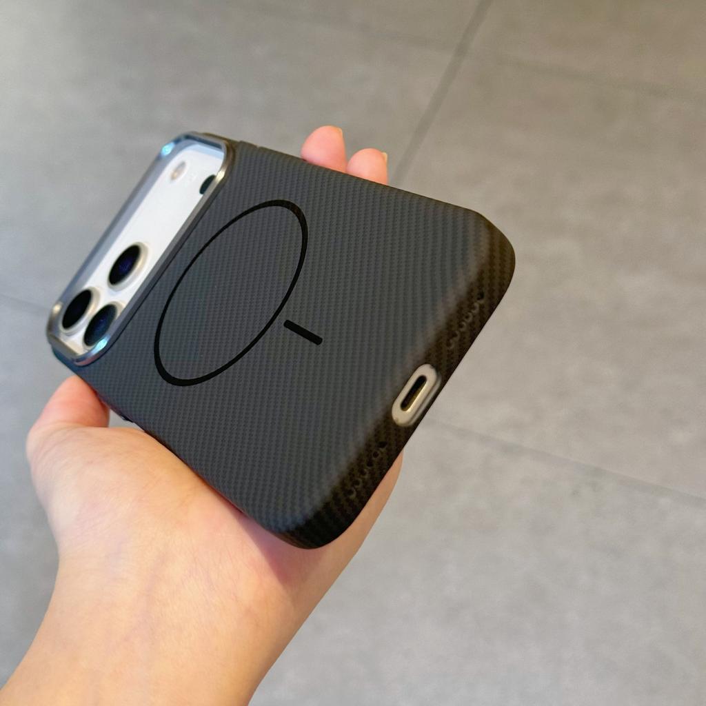 Ultra-thin pinstripes are suitable for Apple 11promax mobile phone case magnetic suction business leisure Apple 11 protective case