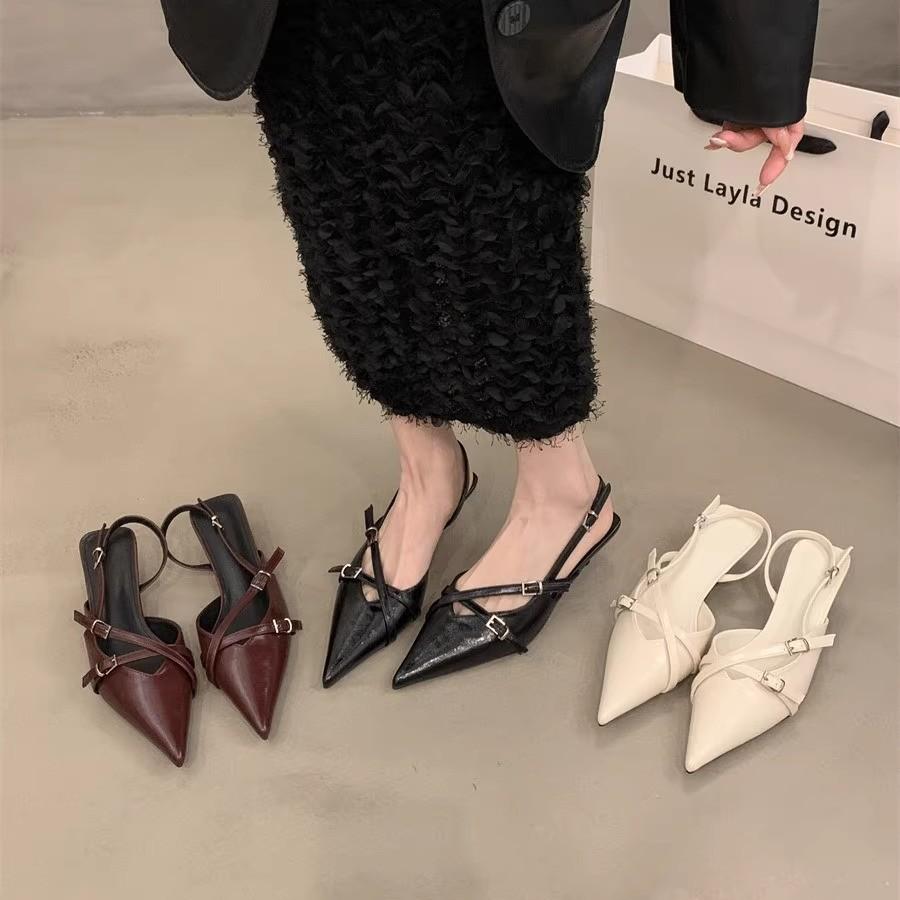 High heels women's spring and summer 2025 new retro pointed heel belt buckle bag head single shoes with skirt sandals