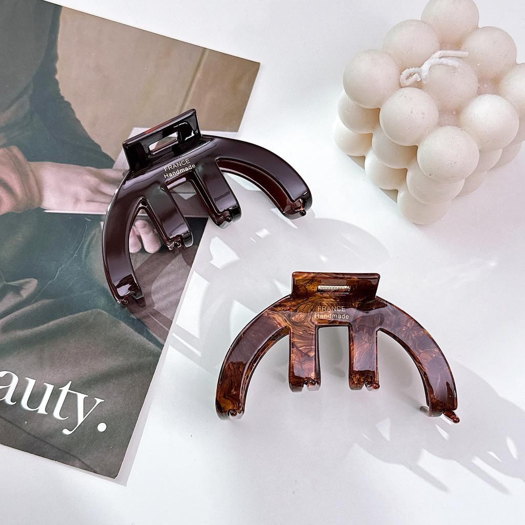 Vintage Acetate Arc Half Moon Hair Claw Clip Elegant Accessory For Women In Black And Caramel