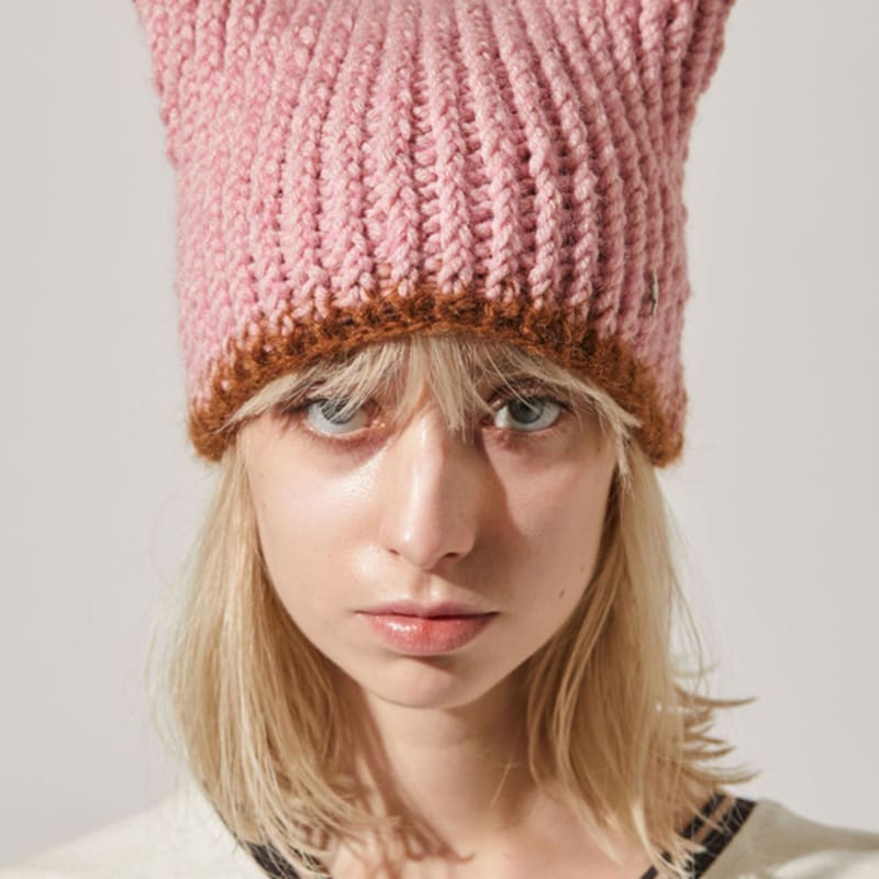 

SPARKLING PIECE RABBIT CHUNKY BEANIE PINK FREE