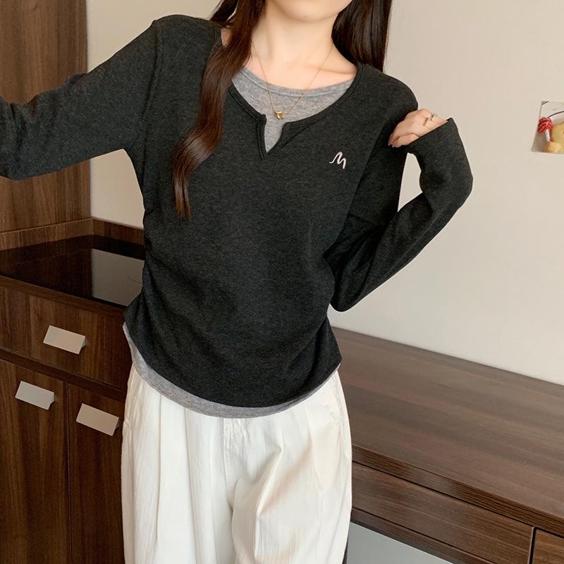 

2026 Spring Plus Size Women s Korean Color Block Embroidered Waist Two-Piece Long Sleeve Top 4XL темно-серого