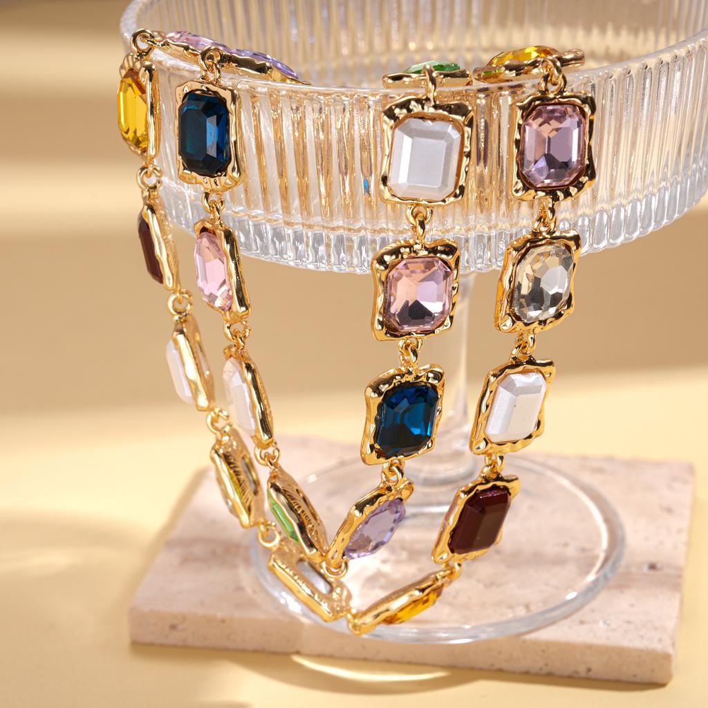 Vintage Diamond-encrusted Geometric Square Splicing Sweater Chain Court Style Heavy Industry Exquisite Necklace