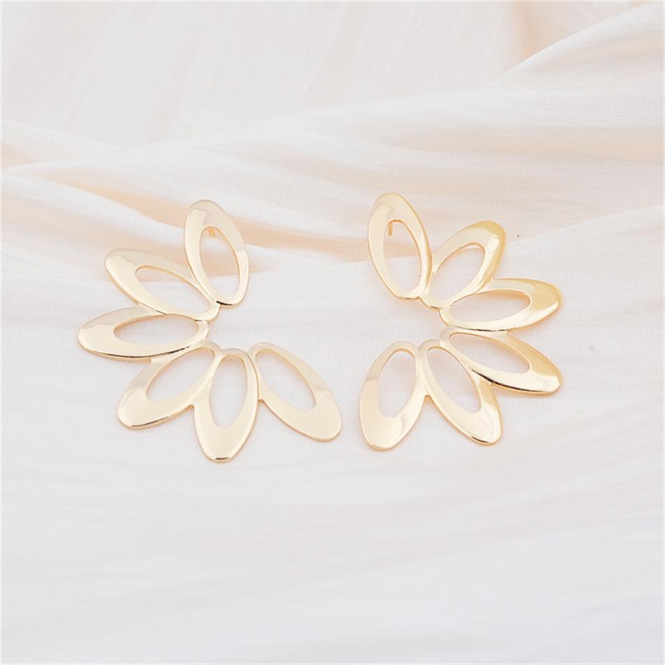 Hollow Flower Smooth Metal Golden Drop Earrings for Women Personality Fashion Geometry Charm Ear Jewelry Pendientes