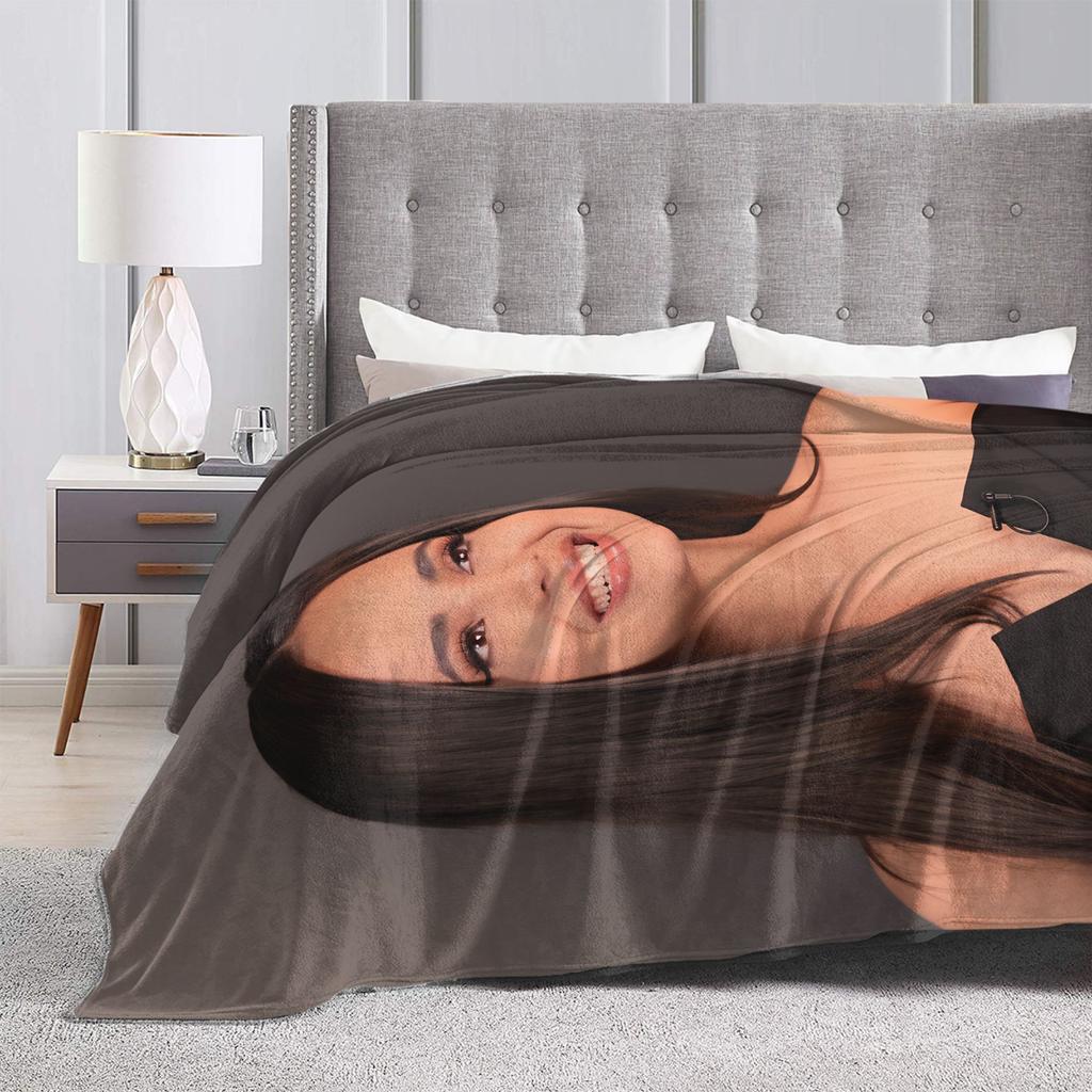 Actor Sofia Carson Blanket Warm Soft Fluffy Plush Throw Blanket For Students Couch Chair Flannel Bedspread Bed Cover