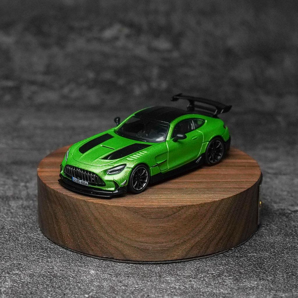 TW Tarmac 1:64 AMG GT Black Series Druckgussmodellautos