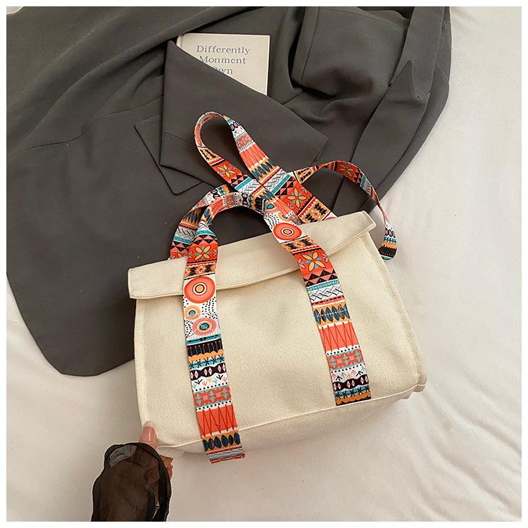 

2025 messenger bag women s large-capacity canvas versatile ethnic style embroidered shoulder handbag niche commuter women s bag