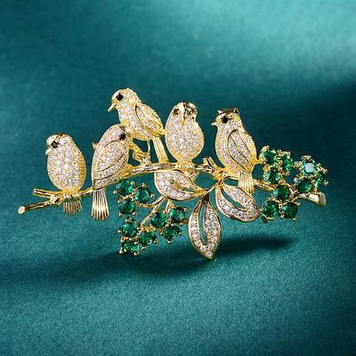 Broche Zircon Pie Chinois & Fleurs – Accessoire Exquis pour Cheongsam