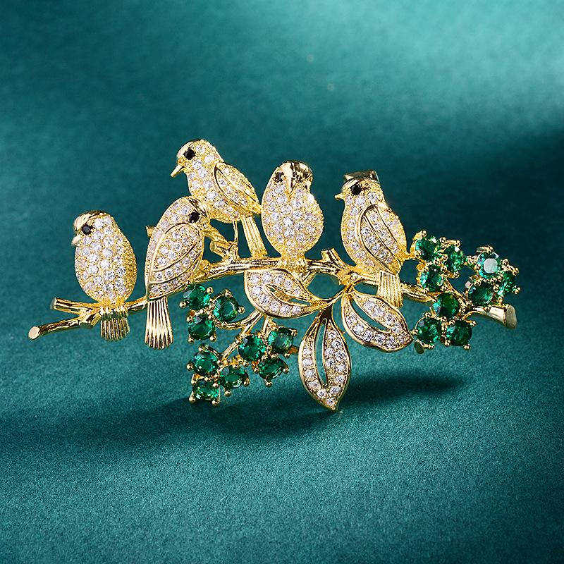 Chinese Magpie & Flowers Zircon Brooch – Exquisite Cheongsam Accessory