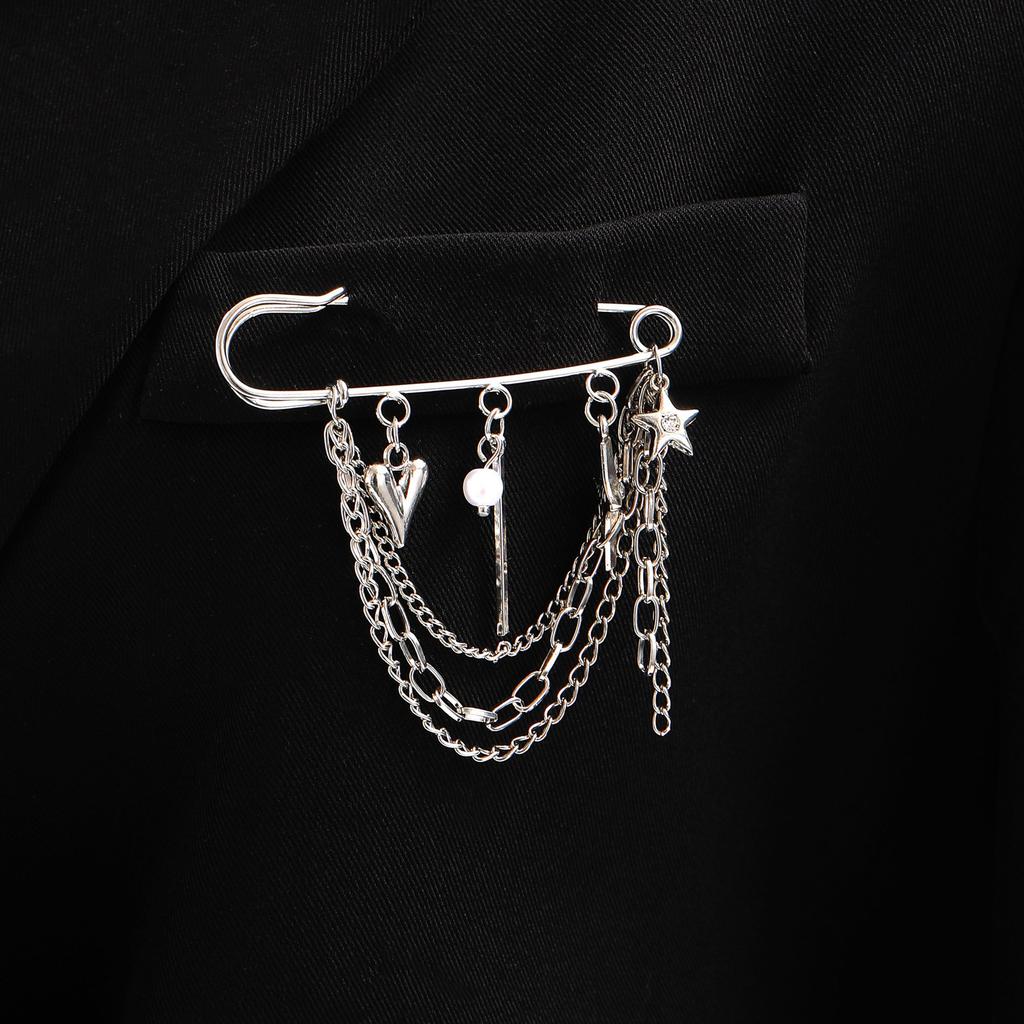 Personality Heart Star Tassel Chains Pendant Brooches for Women Men Light Luxury New Fashion Brooches Pin Clothing Accessories