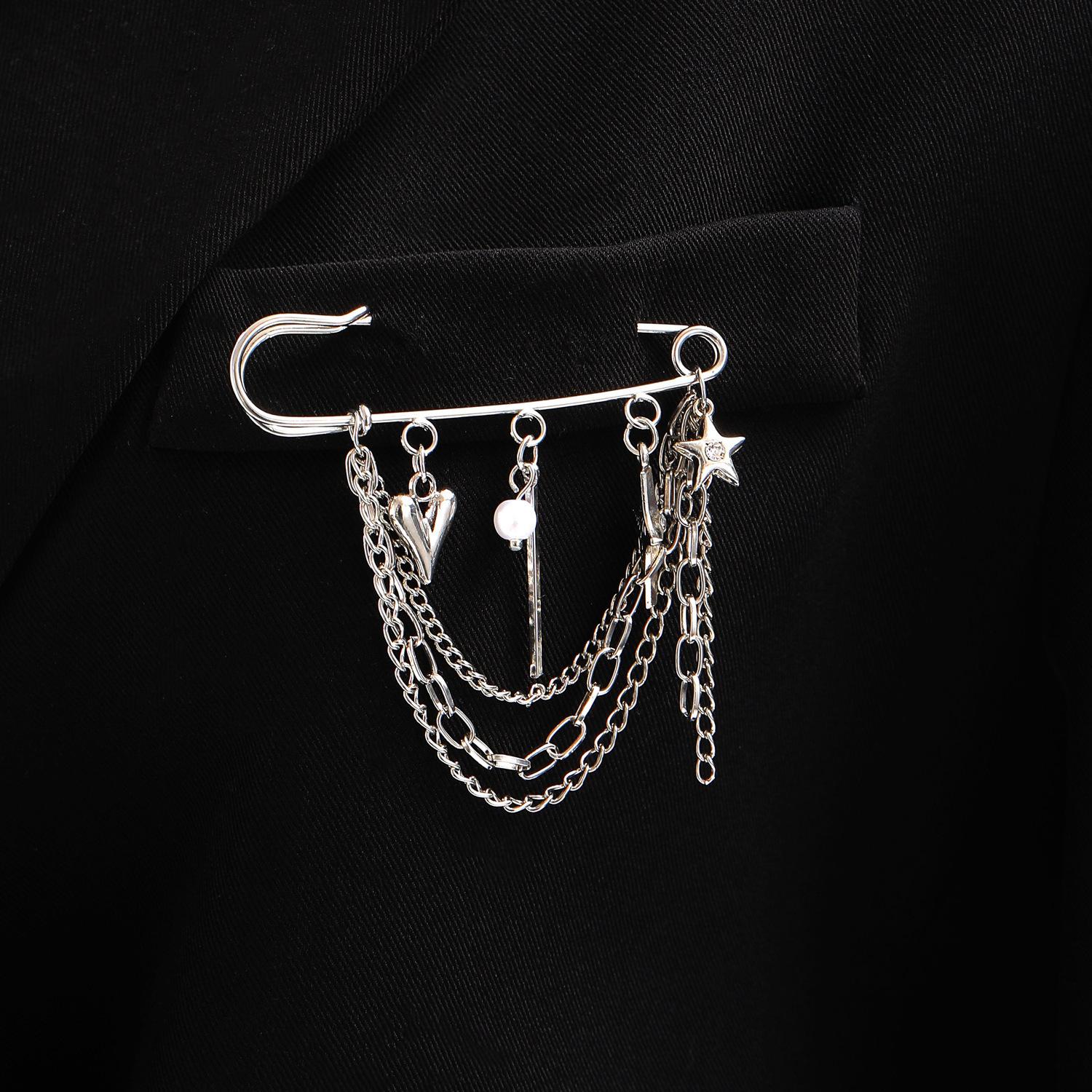 Personality Heart Star Tassel Chains Pendant Brooches for Women Men Light Luxury New Fashion Brooches Pin Clothing Accessories